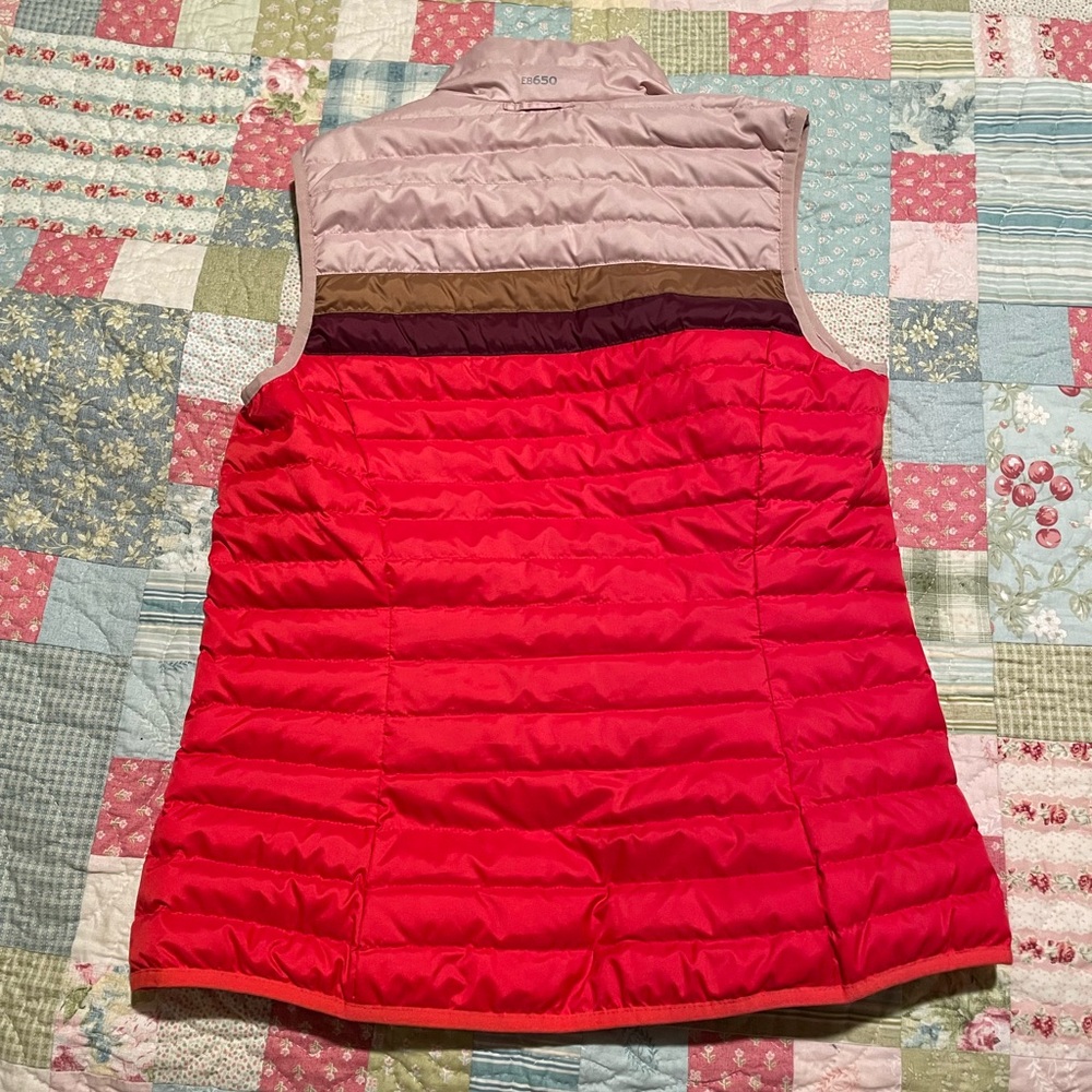 Eddie Bauer Puffer Vest Size Small